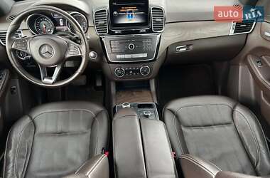 Внедорожник / Кроссовер Mercedes-Benz GLE-Class 2016 в 