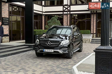 Внедорожник / Кроссовер Mercedes-Benz GLE-Class 2016 в 