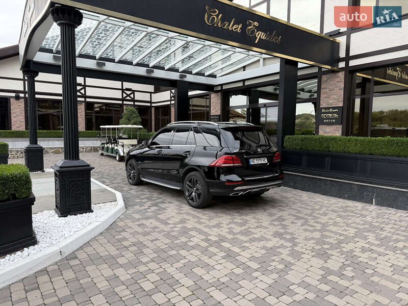 Внедорожник / Кроссовер Mercedes-Benz GLE-Class 2016 в Днепре фото 11 Внедорожник / Кроссовер Mercedes-Benz GLE-Class 2016 в Днепре