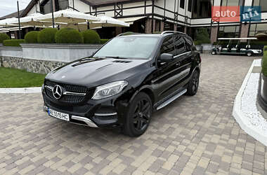 Внедорожник / Кроссовер Mercedes-Benz GLE-Class 2016 в 