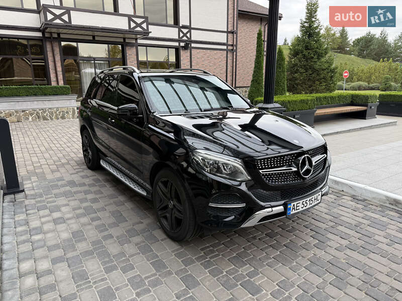 Внедорожник / Кроссовер Mercedes-Benz GLE-Class 2016 в Днепре фото 37 Внедорожник / Кроссовер Mercedes-Benz GLE-Class 2016 в Днепре