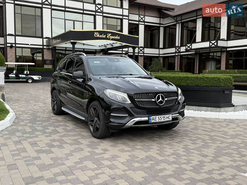Внедорожник / Кроссовер Mercedes-Benz GLE-Class 2016 в Днепре фото 46 Внедорожник / Кроссовер Mercedes-Benz GLE-Class 2016 в Днепре