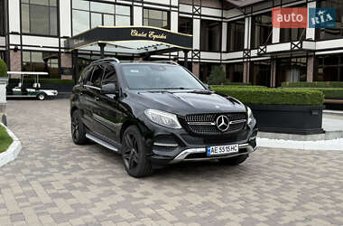 Внедорожник / Кроссовер Mercedes-Benz GLE-Class 2016 в 