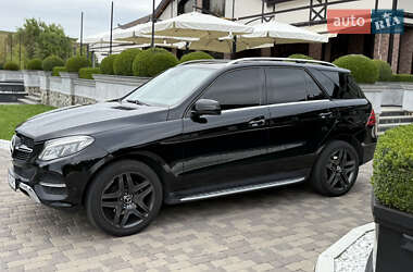 Внедорожник / Кроссовер Mercedes-Benz GLE-Class 2016 в 