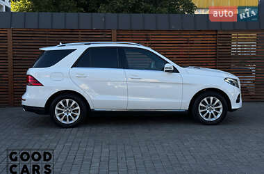 Внедорожник / Кроссовер Mercedes-Benz GLE-Class 2018 в 