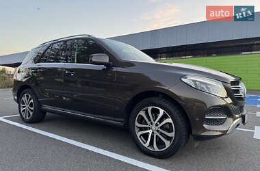 Внедорожник / Кроссовер Mercedes-Benz GLE-Class 2016 в 