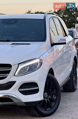 Внедорожник / Кроссовер Mercedes-Benz GLE-Class 2018 в 