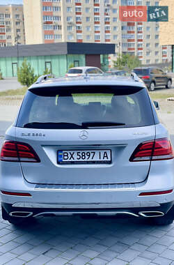 Внедорожник / Кроссовер Mercedes-Benz GLE-Class 2018 в 