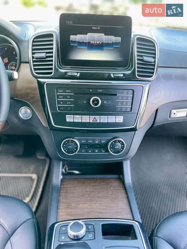 Внедорожник / Кроссовер Mercedes-Benz GLE-Class 2018 в Киеве