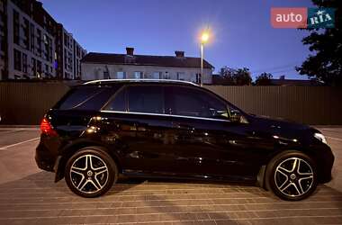 Внедорожник / Кроссовер Mercedes-Benz GLE-Class 2016 в 