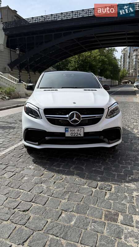 Позашляховик / Кросовер Mercedes-Benz GLE-Class 2018 в Одесі фото 4 Позашляховик / Кросовер Mercedes-Benz GLE-Class 2018 в Одесі