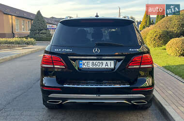 Внедорожник / Кроссовер Mercedes-Benz GLE-Class 2015 в 