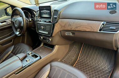 Внедорожник / Кроссовер Mercedes-Benz GLE-Class 2015 в 