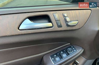 Внедорожник / Кроссовер Mercedes-Benz GLE-Class 2015 в 
