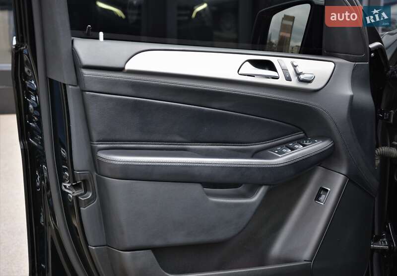 Внедорожник / Кроссовер Mercedes-Benz GLE-Class 2016 в Киеве