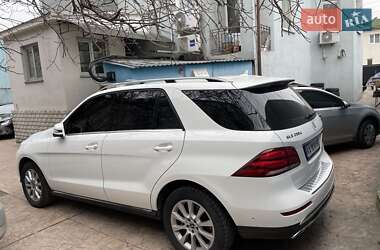 Внедорожник / Кроссовер Mercedes-Benz GLE-Class 2017 в 