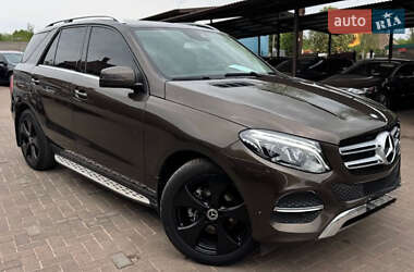 Внедорожник / Кроссовер Mercedes-Benz GLE-Class 2016 в 