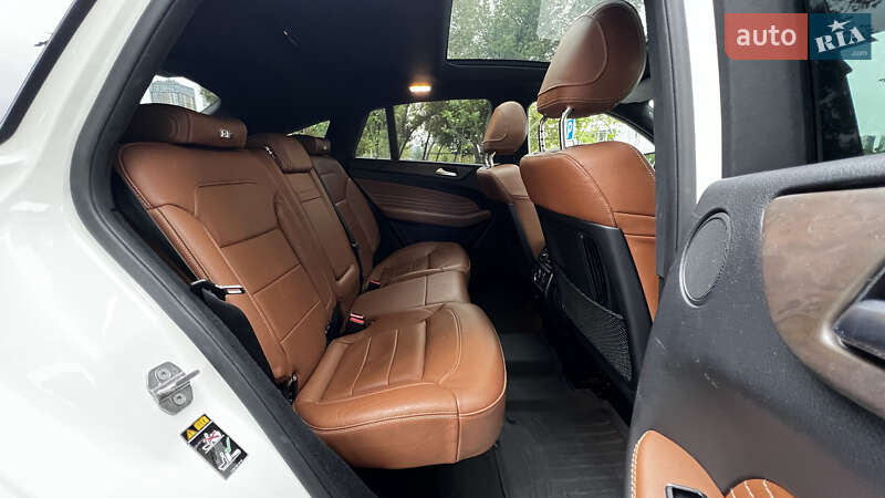 Внедорожник / Кроссовер Mercedes-Benz GLE-Class 2018 в Киеве