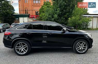 Внедорожник / Кроссовер Mercedes-Benz GLE-Class 2016 в 