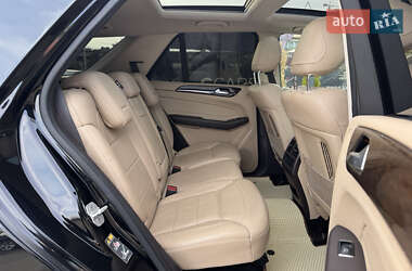 Внедорожник / Кроссовер Mercedes-Benz GLE-Class 2016 в 