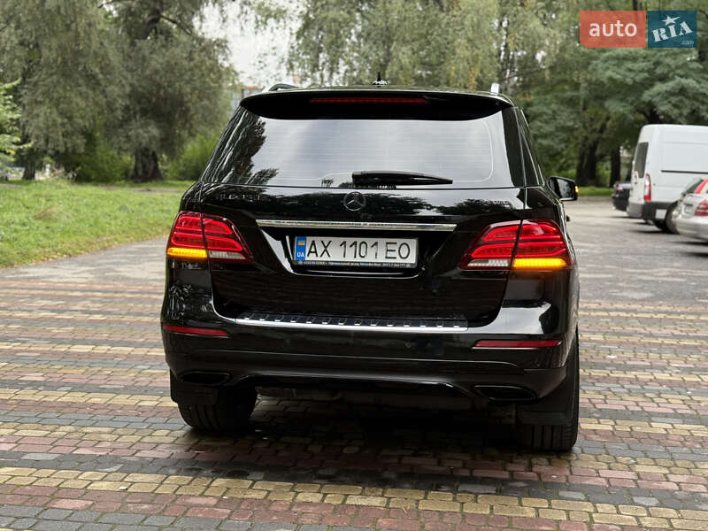 Позашляховик / Кросовер Mercedes-Benz GLE-Class 2016 в Чернівцях фото 6 Позашляховик / Кросовер Mercedes-Benz GLE-Class 2016 в Чернівцях