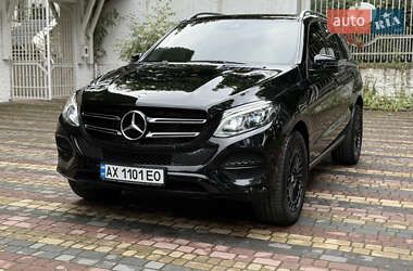 Внедорожник / Кроссовер Mercedes-Benz GLE-Class 2016 в 