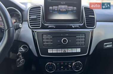 Позашляховик / Кросовер Mercedes-Benz GLE-Class 2015 в  фото 13 Позашляховик / Кросовер Mercedes-Benz GLE-Class 2015 в