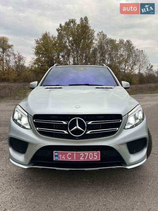Внедорожник / Кроссовер Mercedes-Benz GLE-Class 2016 в 