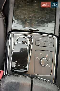 Внедорожник / Кроссовер Mercedes-Benz GLE-Class 2016 в 
