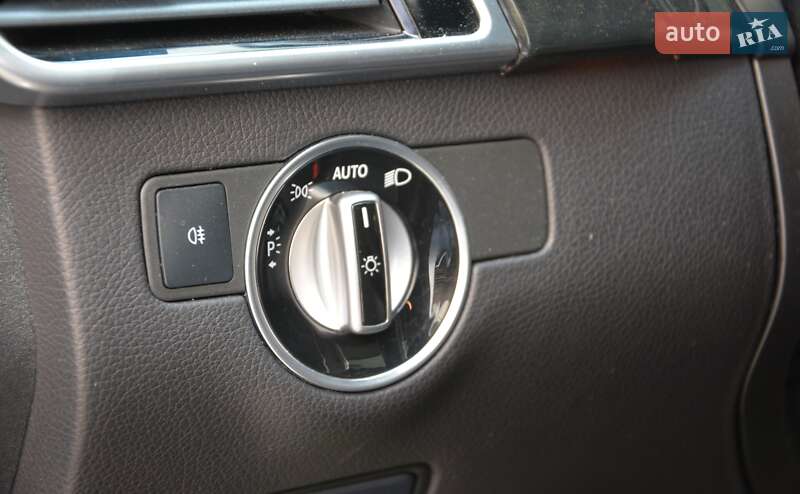 Позашляховик / Кросовер Mercedes-Benz GLE-Class 2016 в Києві фото 22 Позашляховик / Кросовер Mercedes-Benz GLE-Class 2016 в Києві