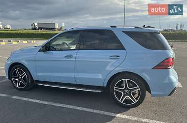 Внедорожник / Кроссовер Mercedes-Benz GLE-Class 2017 в 