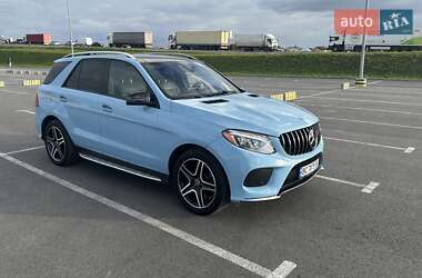 Внедорожник / Кроссовер Mercedes-Benz GLE-Class 2017 в 