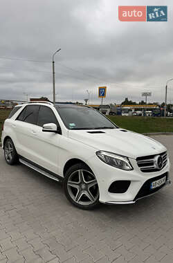 Внедорожник / Кроссовер Mercedes-Benz GLE-Class 2016 в 