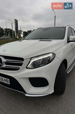 Внедорожник / Кроссовер Mercedes-Benz GLE-Class 2016 в 