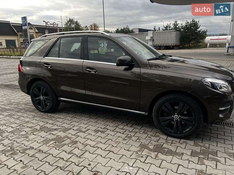 Внедорожник / Кроссовер Mercedes-Benz GLE-Class 2016 в Львове фото 2 Внедорожник / Кроссовер Mercedes-Benz GLE-Class 2016 в Львове