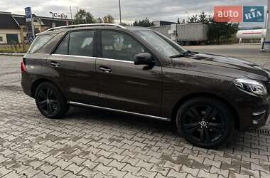 Внедорожник / Кроссовер Mercedes-Benz GLE-Class 2016 в 