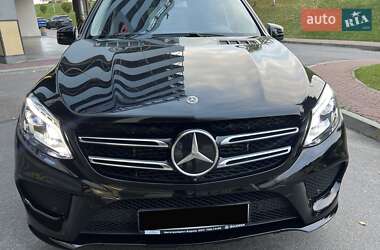 Внедорожник / Кроссовер Mercedes-Benz GLE-Class 2017 в 