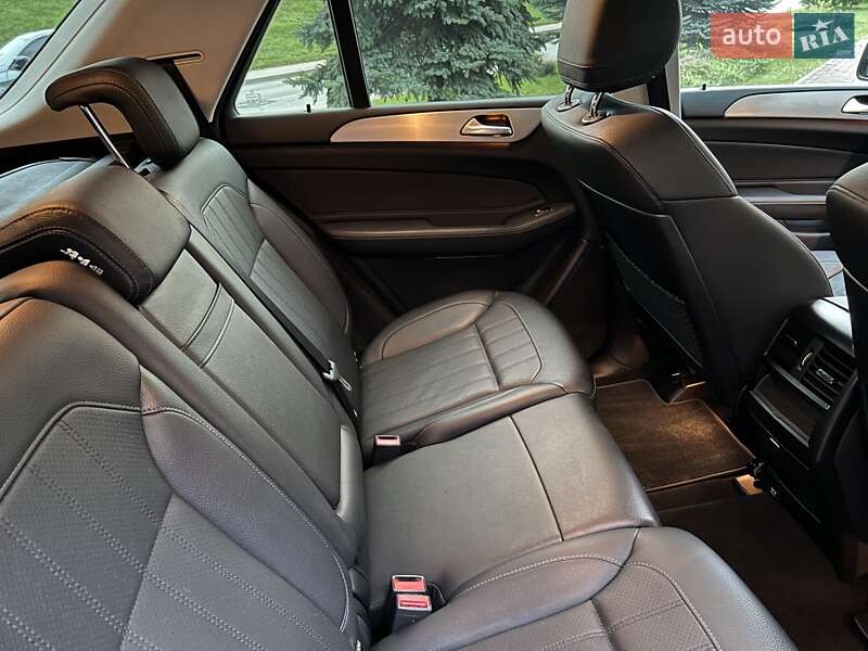 Внедорожник / Кроссовер Mercedes-Benz GLE-Class 2017 в Киеве фото 20 Внедорожник / Кроссовер Mercedes-Benz GLE-Class 2017 в Киеве
