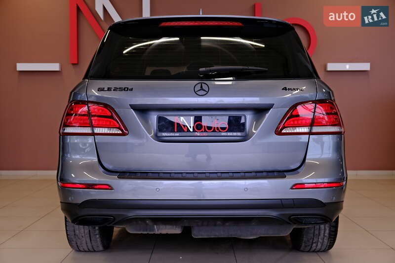 Внедорожник / Кроссовер Mercedes-Benz GLE-Class 2018 в Одессе фото 13 Внедорожник / Кроссовер Mercedes-Benz GLE-Class 2018 в Одессе