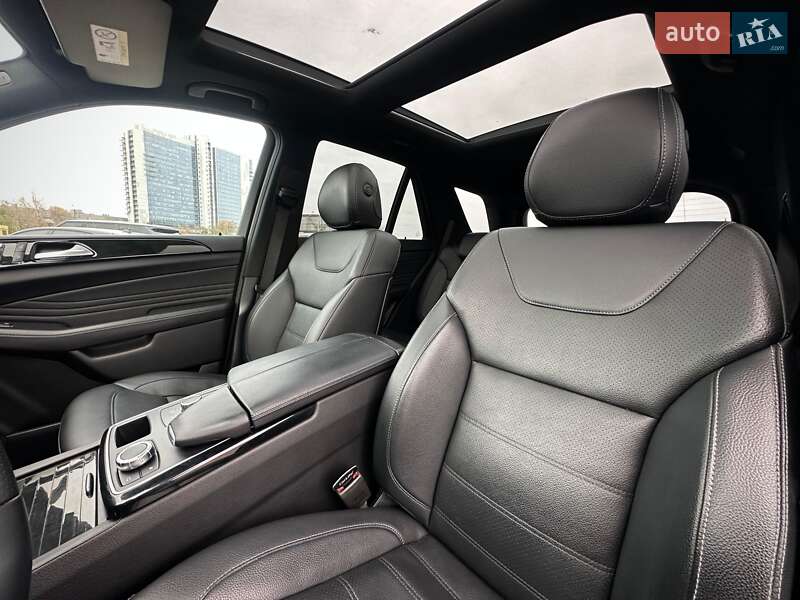 Внедорожник / Кроссовер Mercedes-Benz GLE-Class 2017 в Киеве фото 36 Внедорожник / Кроссовер Mercedes-Benz GLE-Class 2017 в Киеве