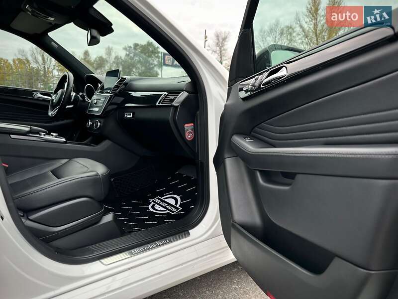 Внедорожник / Кроссовер Mercedes-Benz GLE-Class 2017 в Киеве фото 42 Внедорожник / Кроссовер Mercedes-Benz GLE-Class 2017 в Киеве