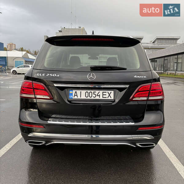 Внедорожник / Кроссовер Mercedes-Benz GLE-Class 2015 в Киеве фото 8 Внедорожник / Кроссовер Mercedes-Benz GLE-Class 2015 в Киеве