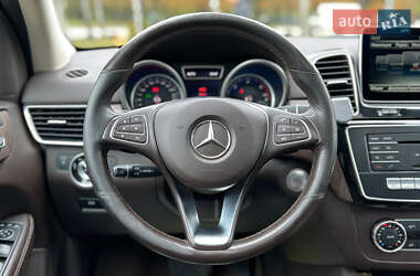 Позашляховик / Кросовер Mercedes-Benz GLE-Class 2015 в  фото 10 Позашляховик / Кросовер Mercedes-Benz GLE-Class 2015 в