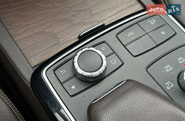 Позашляховик / Кросовер Mercedes-Benz GLE-Class 2015 в  фото 20 Позашляховик / Кросовер Mercedes-Benz GLE-Class 2015 в