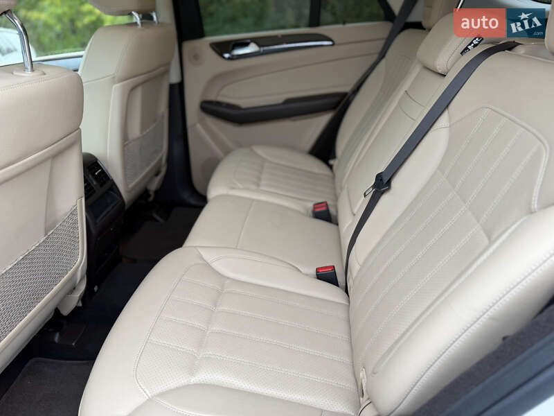 Позашляховик / Кросовер Mercedes-Benz GLE-Class 2016 в Києві фото 18 Позашляховик / Кросовер Mercedes-Benz GLE-Class 2016 в Києві