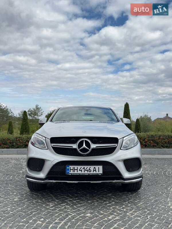 Позашляховик / Кросовер Mercedes-Benz GLE-Class 2016 в Дніпрі фото 6 Позашляховик / Кросовер Mercedes-Benz GLE-Class 2016 в Дніпрі