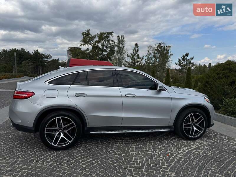 Позашляховик / Кросовер Mercedes-Benz GLE-Class 2016 в Дніпрі фото 10 Позашляховик / Кросовер Mercedes-Benz GLE-Class 2016 в Дніпрі