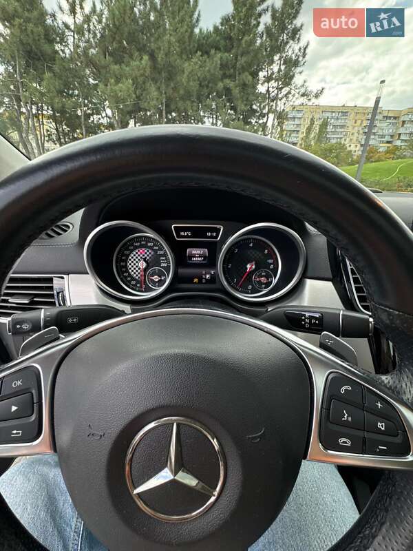 Позашляховик / Кросовер Mercedes-Benz GLE-Class 2016 в Дніпрі фото 18 Позашляховик / Кросовер Mercedes-Benz GLE-Class 2016 в Дніпрі