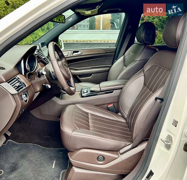 Внедорожник / Кроссовер Mercedes-Benz GLE-Class 2016 в Киеве фото 25 Внедорожник / Кроссовер Mercedes-Benz GLE-Class 2016 в Киеве