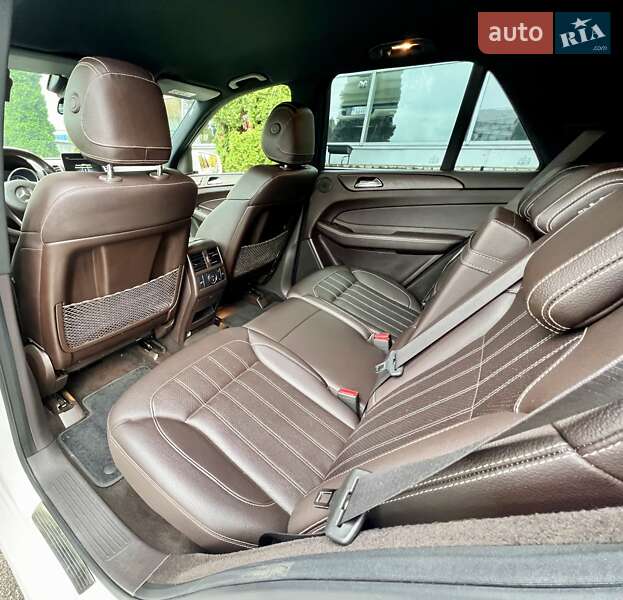Внедорожник / Кроссовер Mercedes-Benz GLE-Class 2016 в Киеве фото 32 Внедорожник / Кроссовер Mercedes-Benz GLE-Class 2016 в Киеве